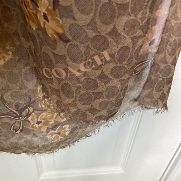 Coach Scarf Signature C Brown Neutral Pink Mauve Gold Wildflower Floral Bouquets - Picture 10 of 13